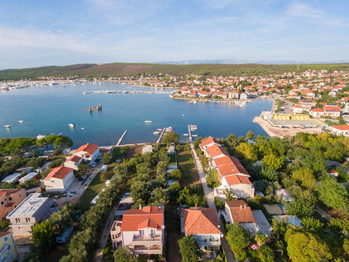 Sunnyhomepunta Sukošan Esterno foto